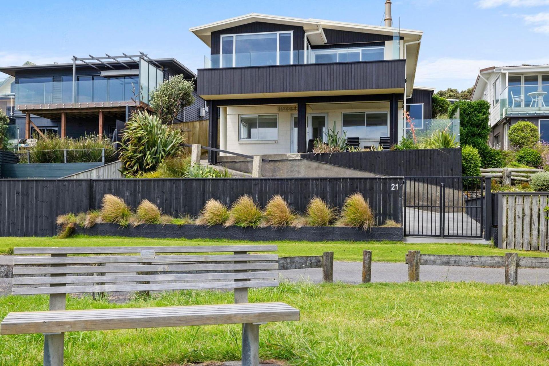 Wow On Wanaka Bay Lägenhet New Plymouth Exteriör bild